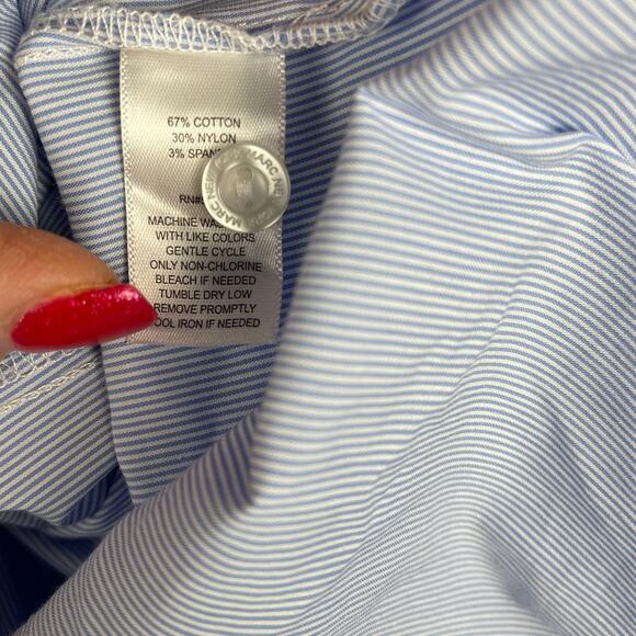 Marc New York Lightweight Blue & White Ruffled V-Neck Blouse Size Large - Picture 9 of 9
